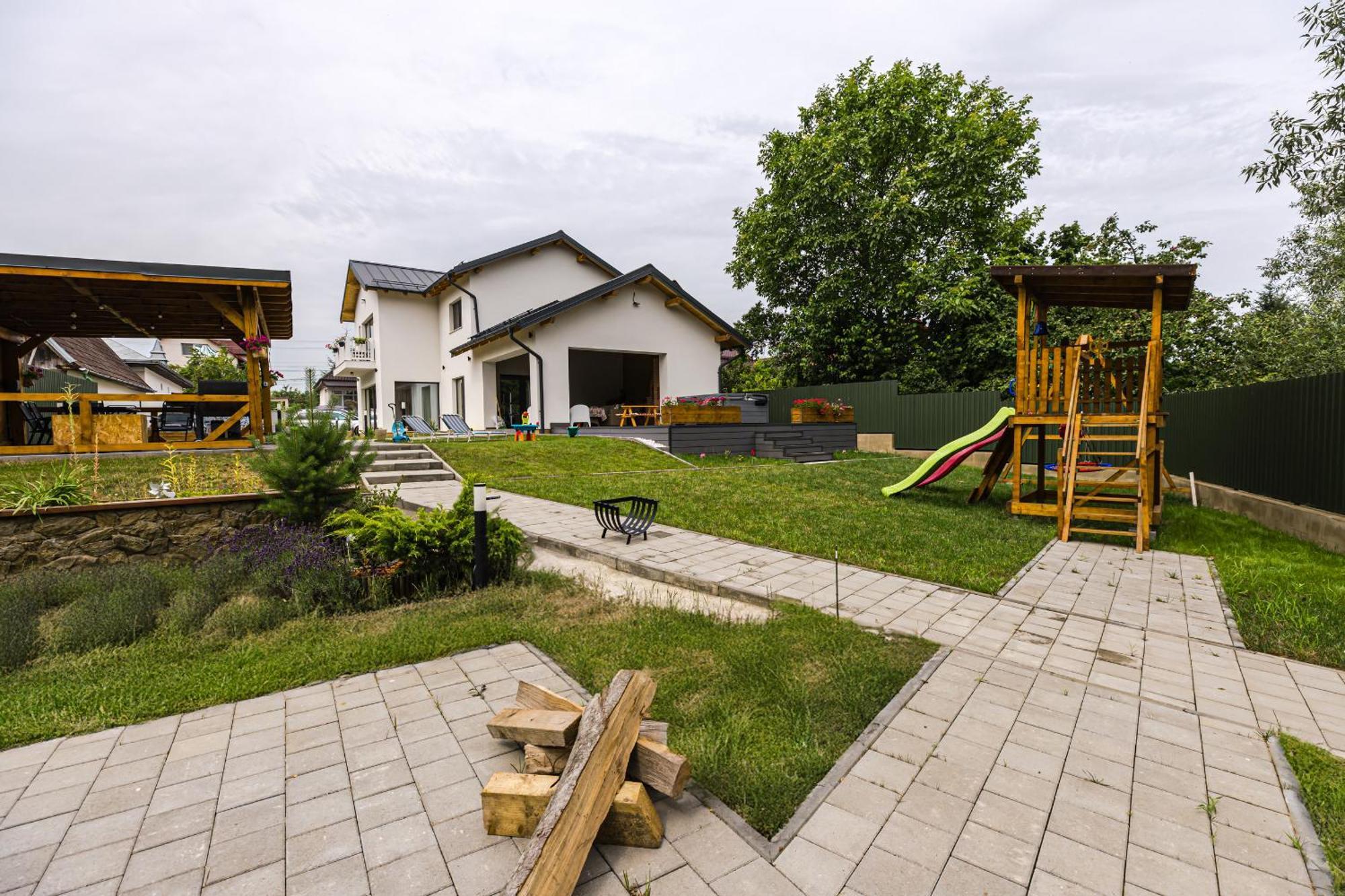 Ioanaguesthouse Турда Экстерьер фото